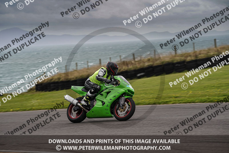 anglesey no limits trackday;anglesey photographs;anglesey trackday photographs;enduro digital images;event digital images;eventdigitalimages;no limits trackdays;peter wileman photography;racing digital images;trac mon;trackday digital images;trackday photos;ty croes